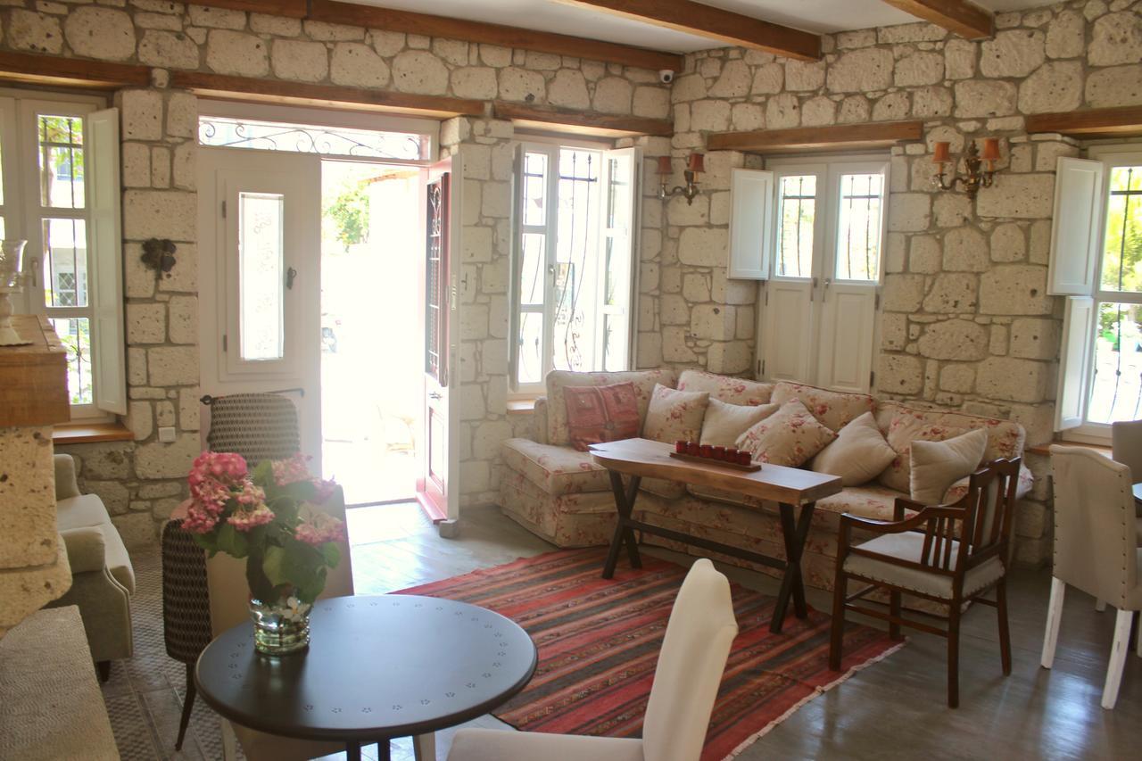 Salyangoz Bed & Breakfast Alaçatı Exterior photo